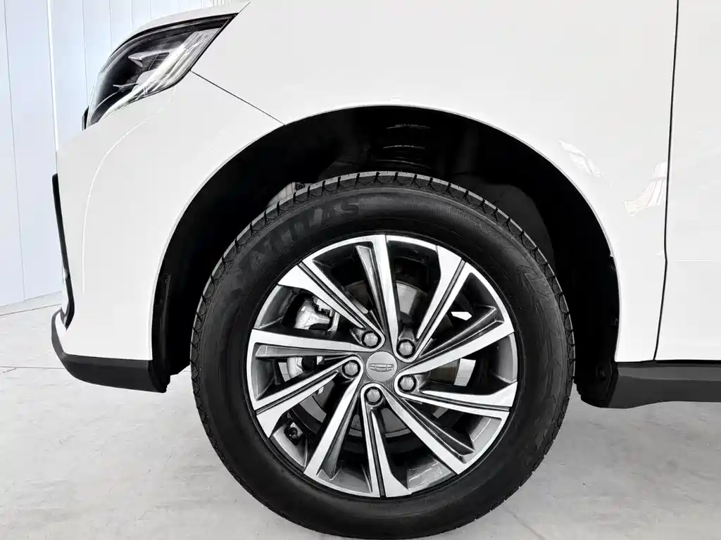 Geely Vision X6 2022 — фото 17