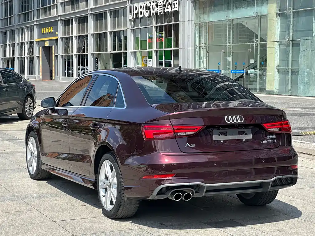 Audi A3 2019 — фото 4