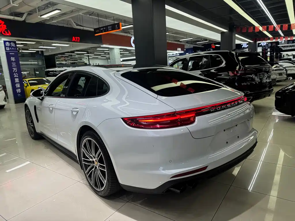 Porsche Panamera 2019 — фото 5