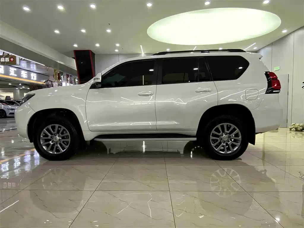 Toyota Prado 2018 — фото 6