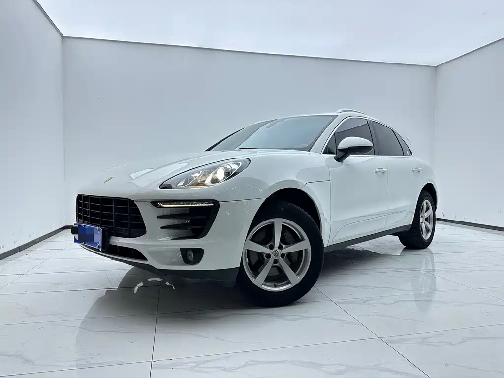 Porsche Macan 2015 — фото 1