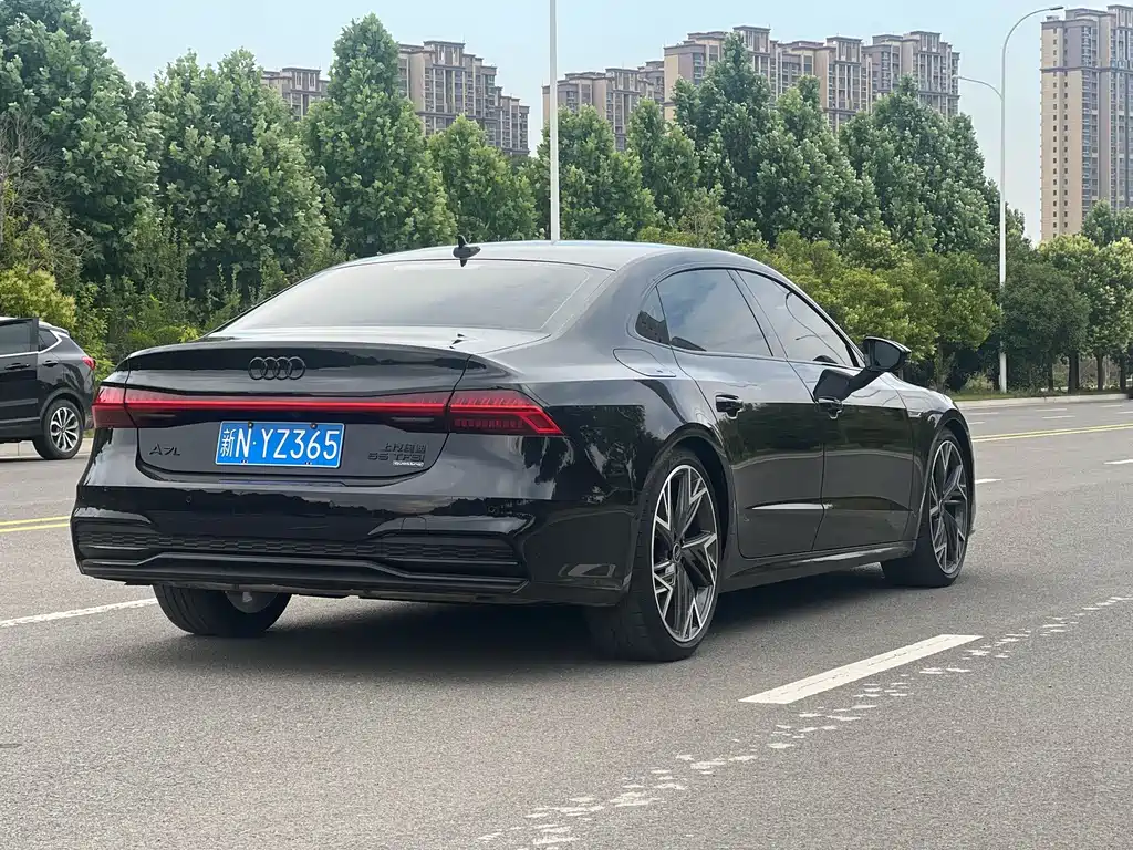 Audi A7L 2024 — фото 3
