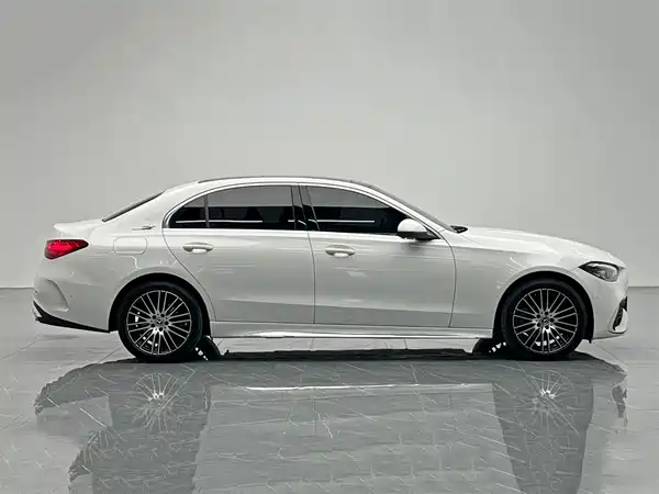 Mercedes-Benz C-Class 2023