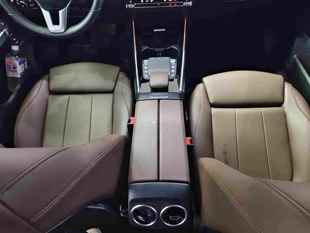 Mercedes-Benz GLB 2023 — фото 13