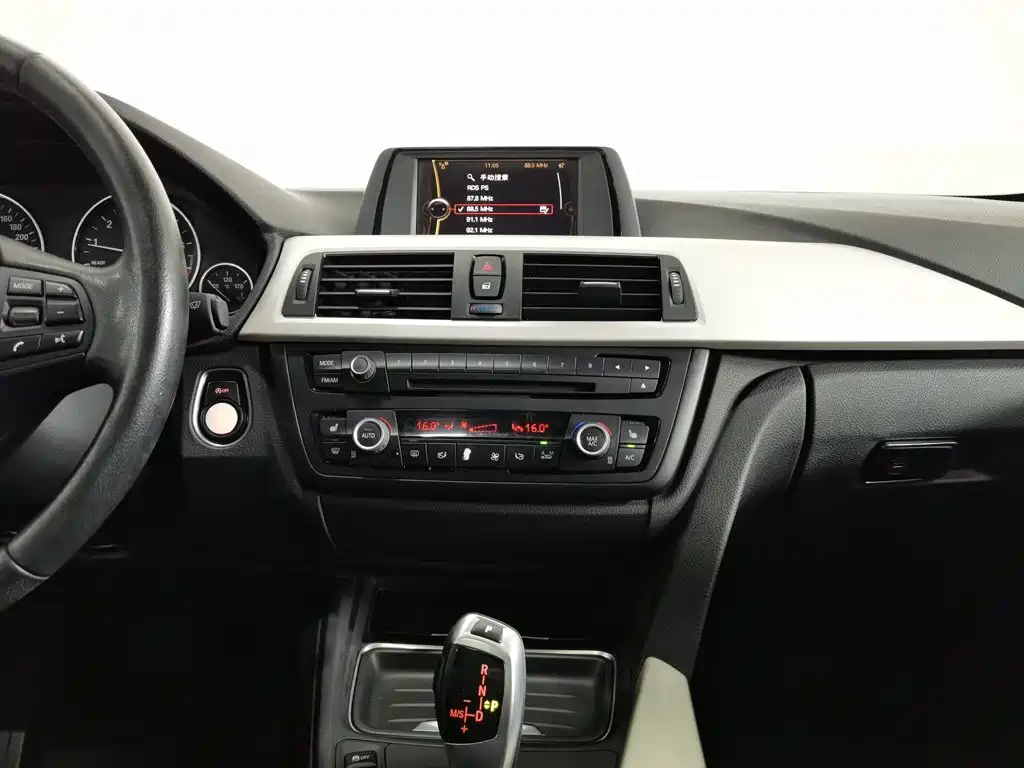 BMW 3 Series 2014 — фото 12