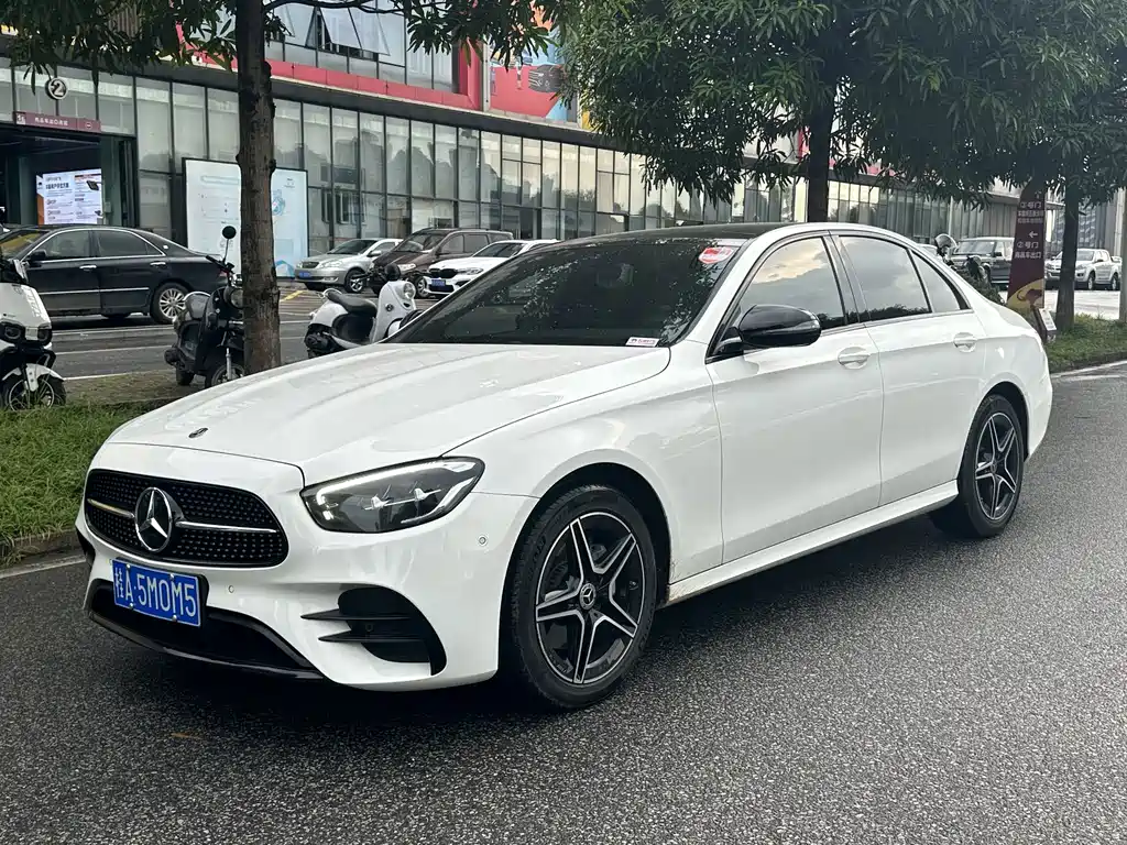 Mercedes-Benz E-Class 2021 — фото 14