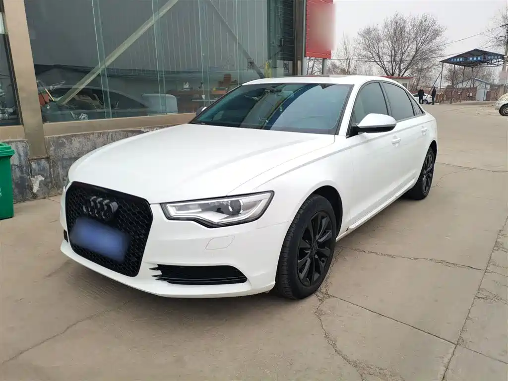 Audi A6L 2015 — фото 1