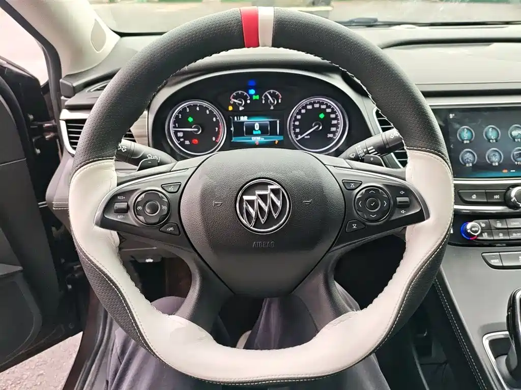 Buick LaCrosse 2018 — фото 11