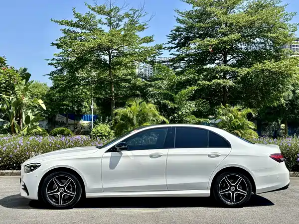 Mercedes-Benz E-Class 2021