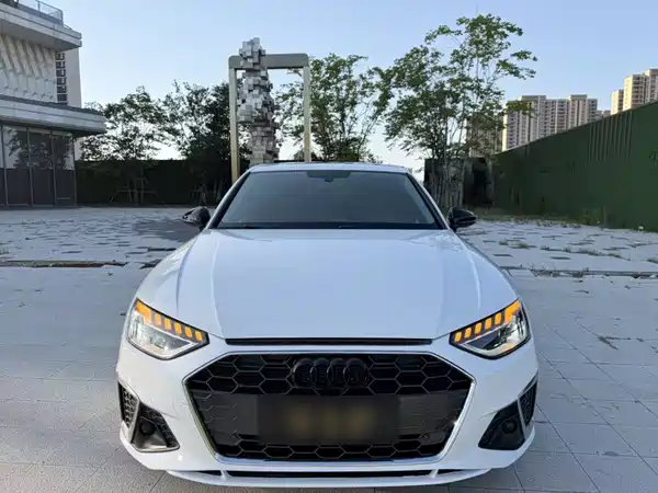 Audi A4L 2021