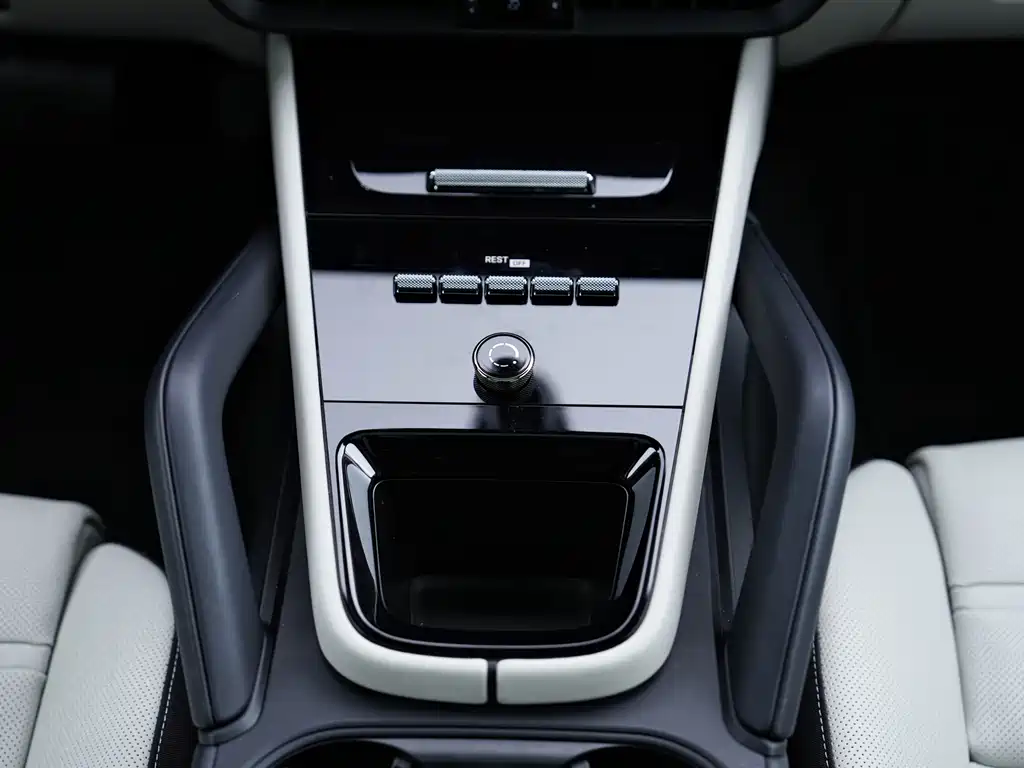 Porsche Cayenne 2026 — фото 14