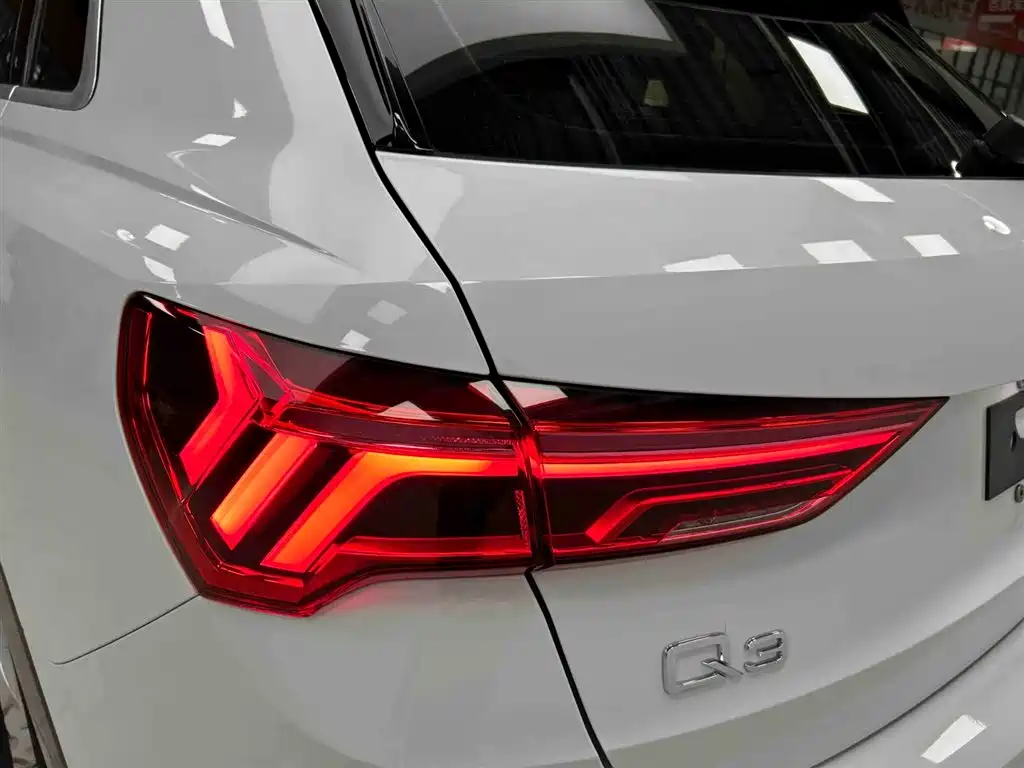 Audi Q3 2022 — фото 19
