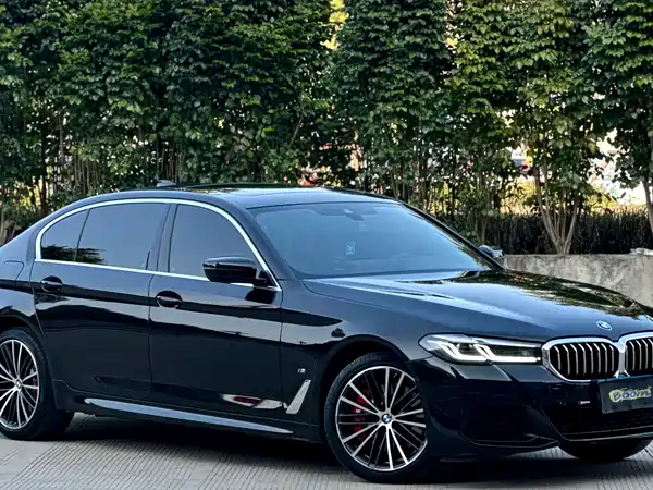 BMW 5 Series 2023
