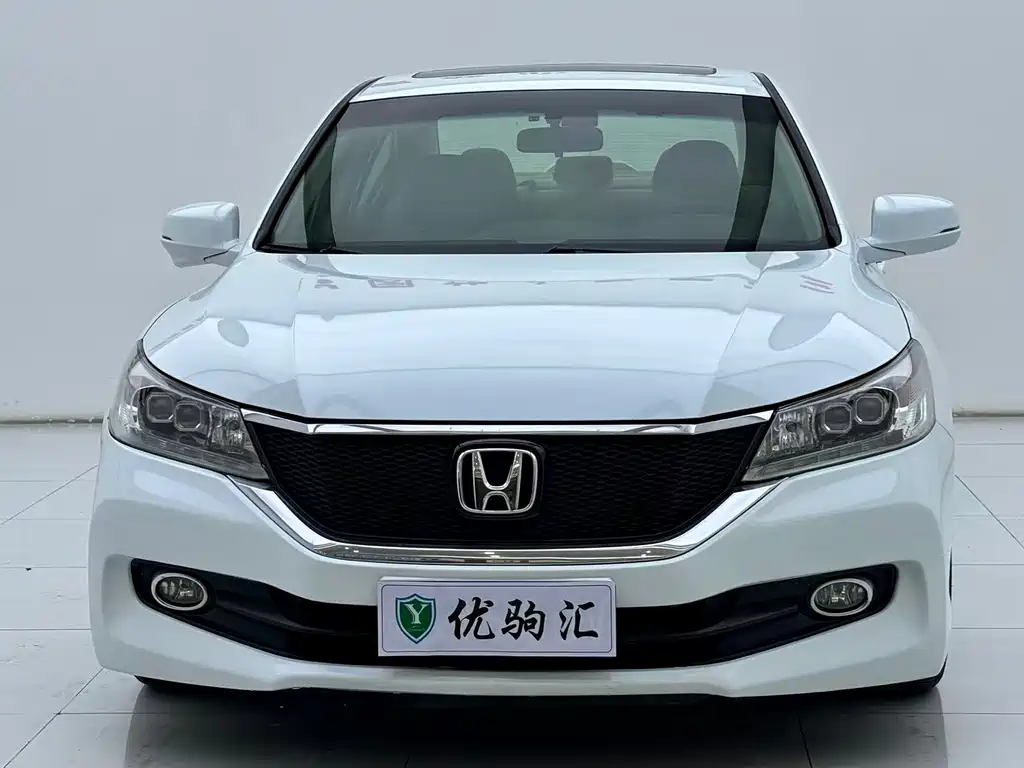 Honda Accord 2016 — фото 2