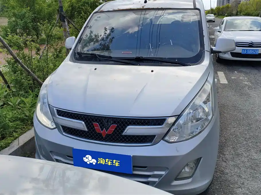 Wuling Rongguang V 2017 — фото 2