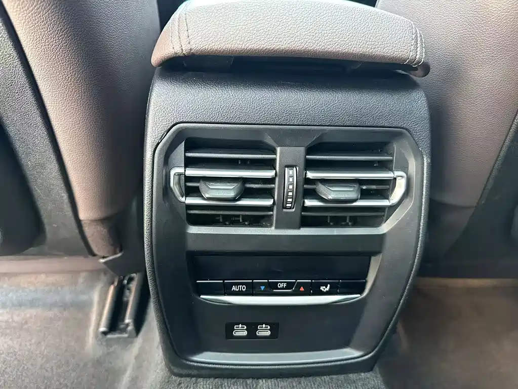 BMW 3 Series 2021 — фото 15