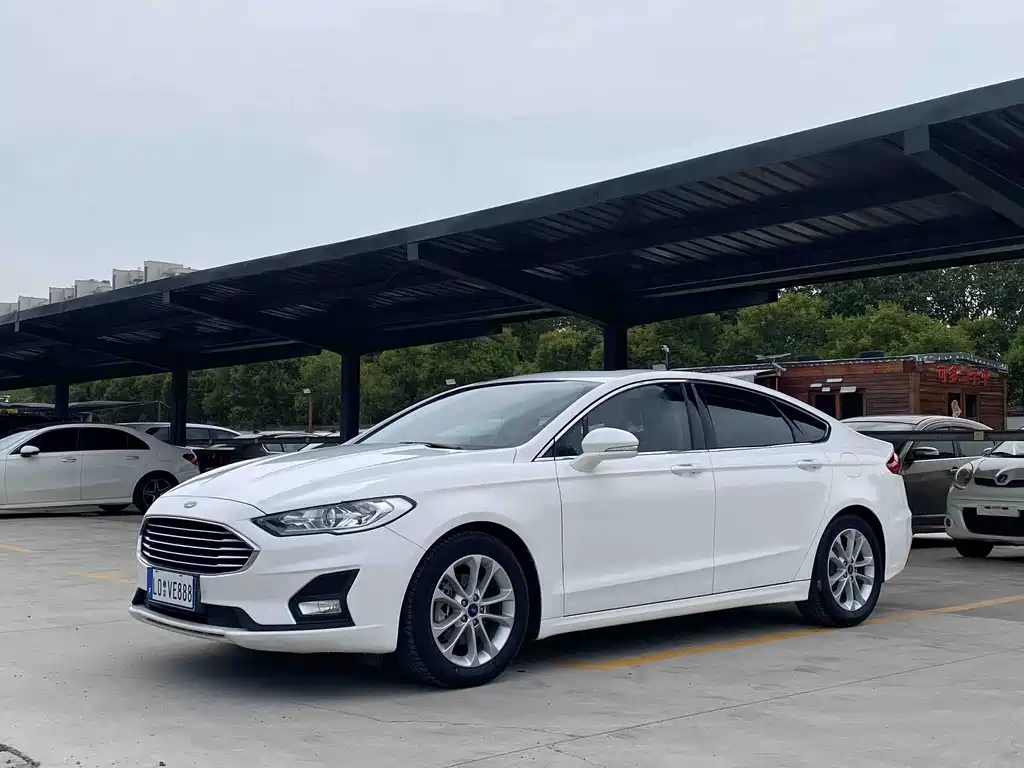 Ford Mondeo 2021 — фото 1