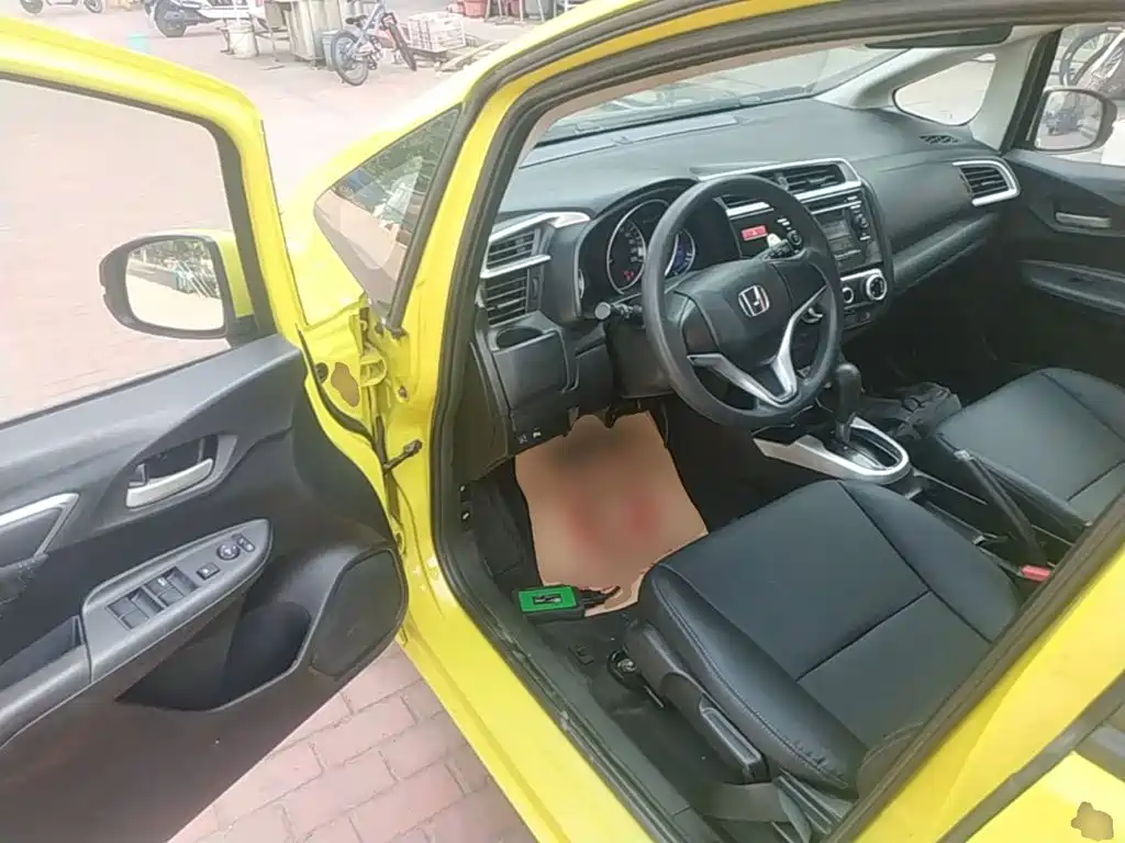 Honda Fit 2015 — фото 16