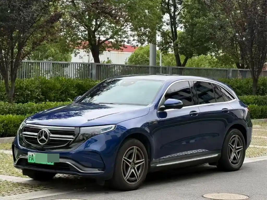 Mercedes-Benz EQC 2021 — фото 4
