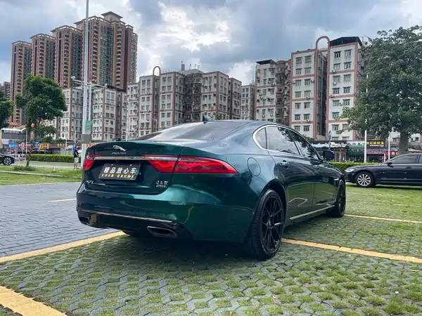 Jaguar XFL 2018