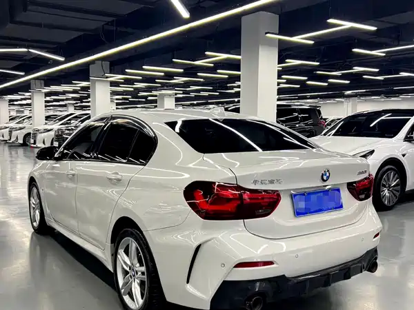 BMW 1 Series 2023