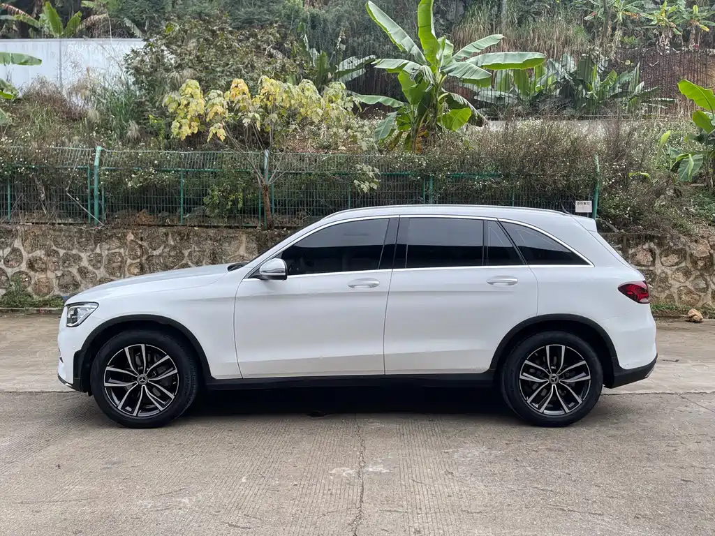 Mercedes-Benz GLC 2021 — фото 3