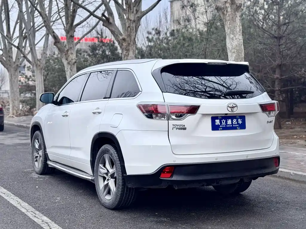 Toyota Highlander 2016 — фото 4