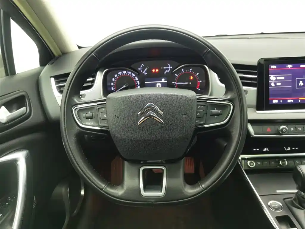 Citroen C5 2018 — фото 11