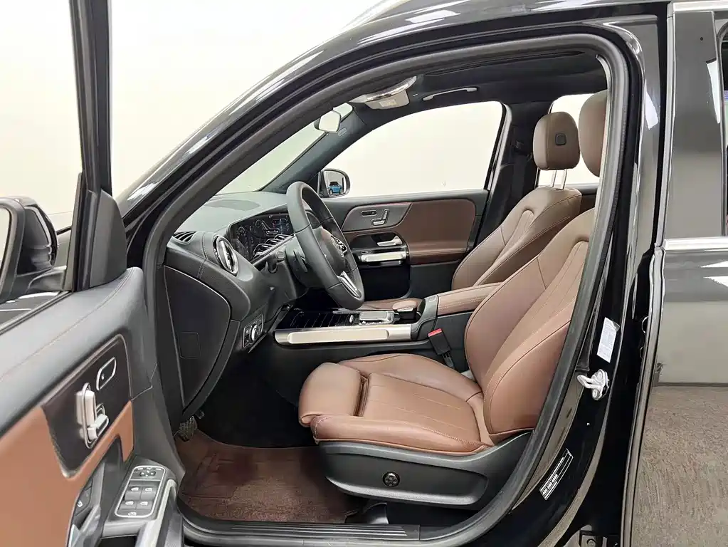 Mercedes-Benz GLB 2023 — фото 14