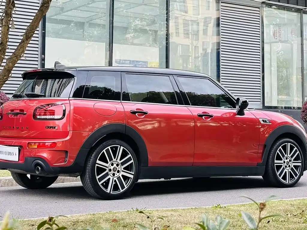 MINI Clubman 2021 — фото 8