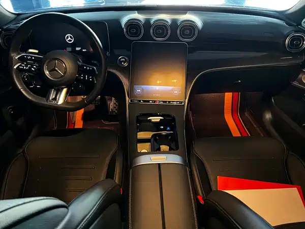Mercedes-Benz C-Class 2023