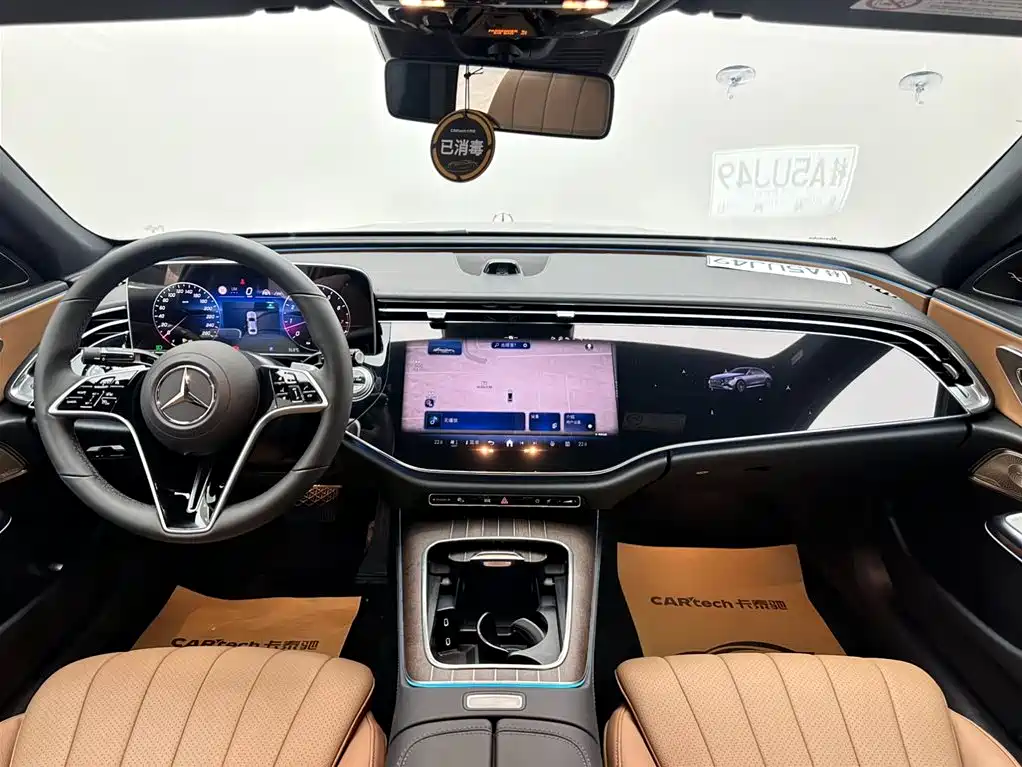 Mercedes-Benz E-Class 2025 — фото 10