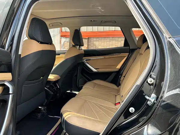 Geely Boyue L 2023
