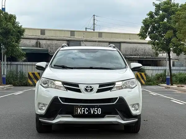 Toyota RAV4 2015