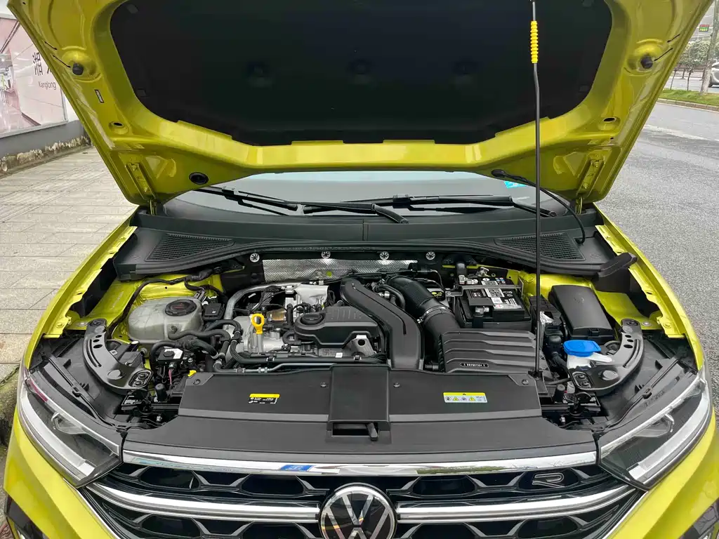 Volkswagen T-Roc 2023 — фото 16
