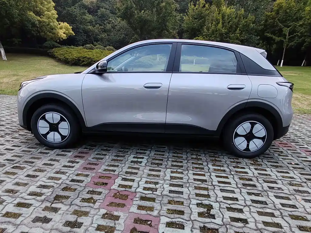 Geely Galaxy Starwish 2026 — фото 11