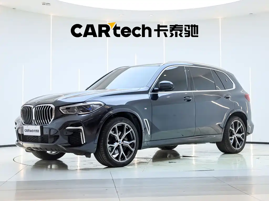 BMW X5 2022 — фото 1