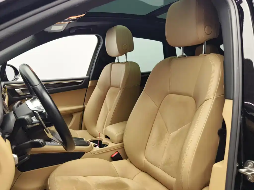 Porsche Macan 2018 — фото 11