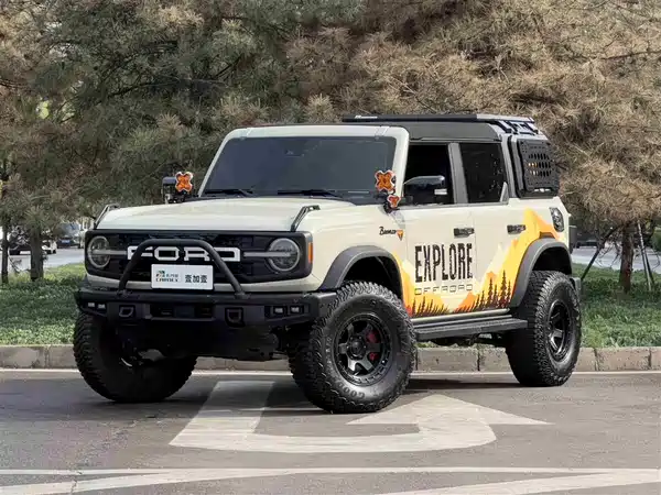 Ford Bronco 2024