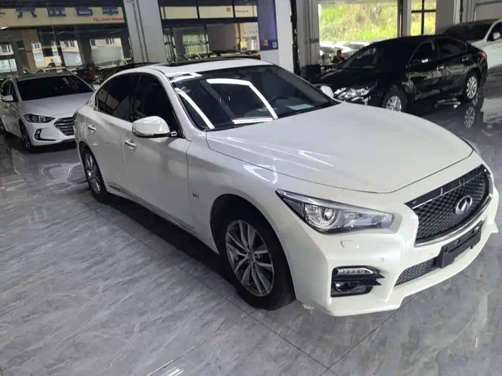 Infiniti Q50L 2016 — фото 4