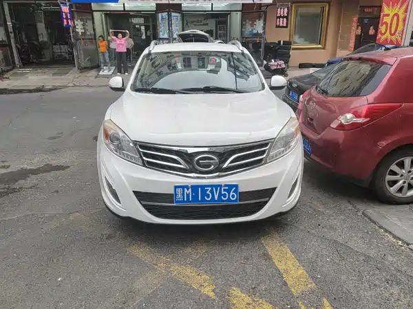 GAC Trumpchi GS5 2012