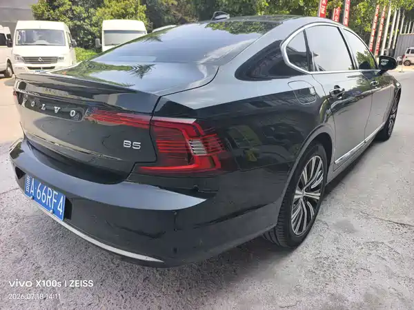 Volvo S90 2021