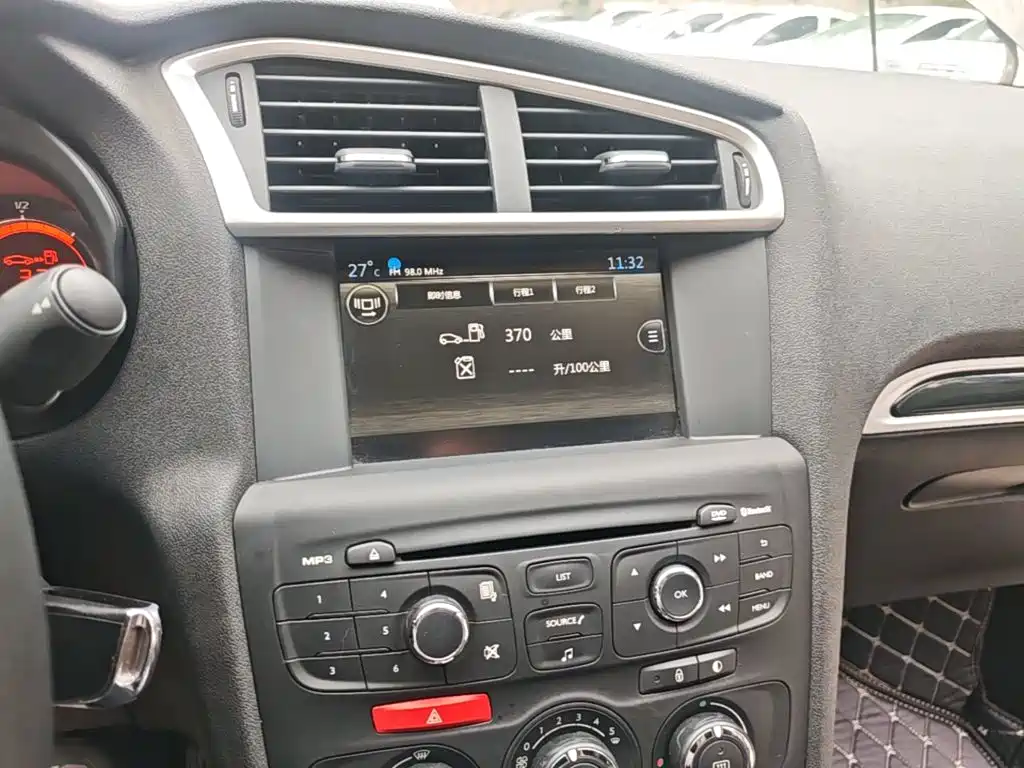 Citroën C4L 2015 — фото 9