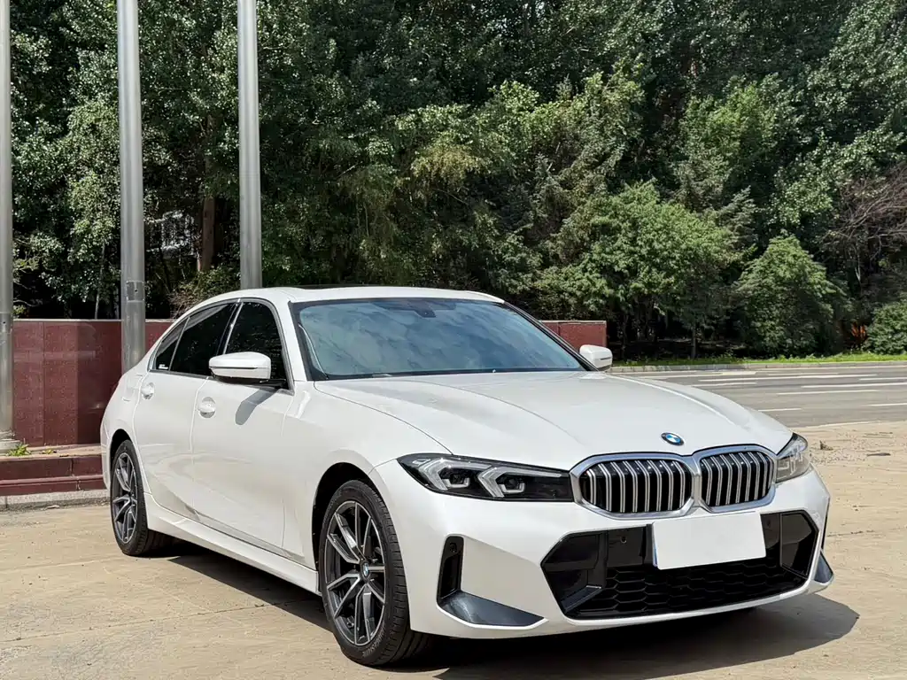 BMW 3 Series 2023