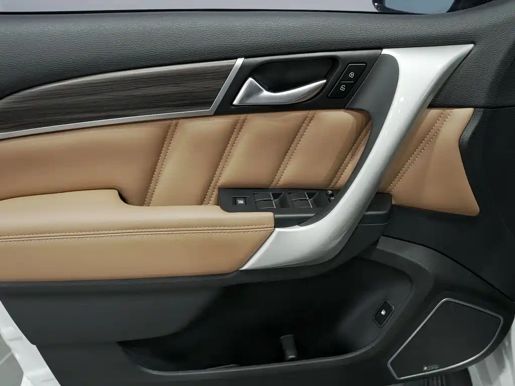 Haval H9 2017 — фото 13