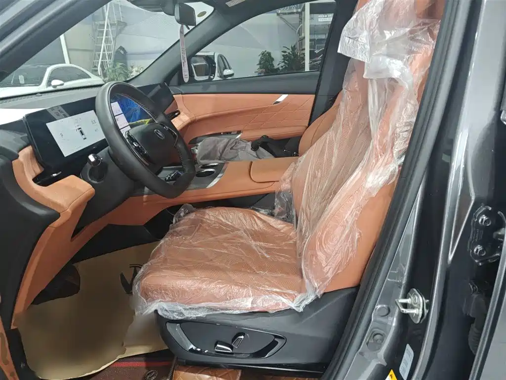 Changan CS75 PLUS 2024 — фото 15
