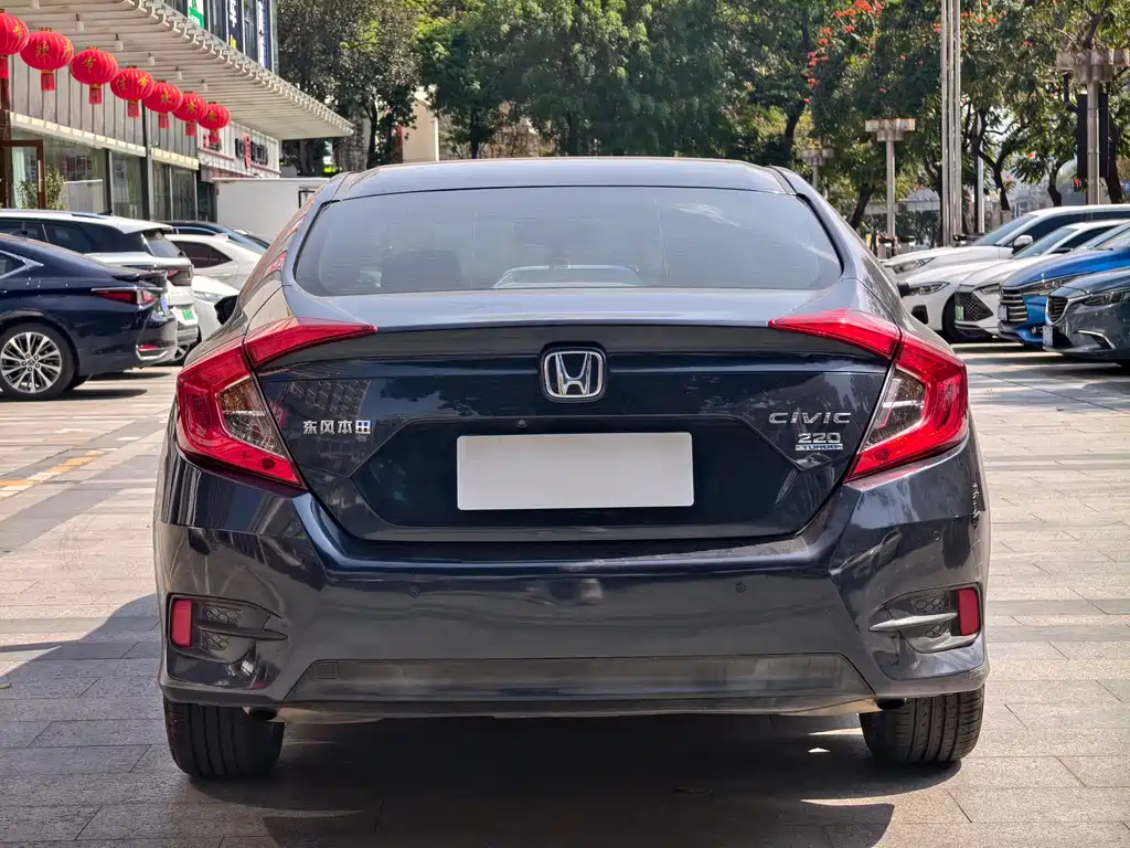 Honda Civic 2019 — фото 4