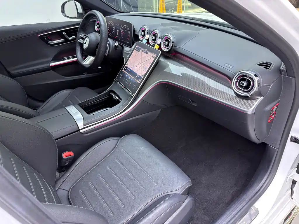 Mercedes-Benz C-Class 2024 — фото 15