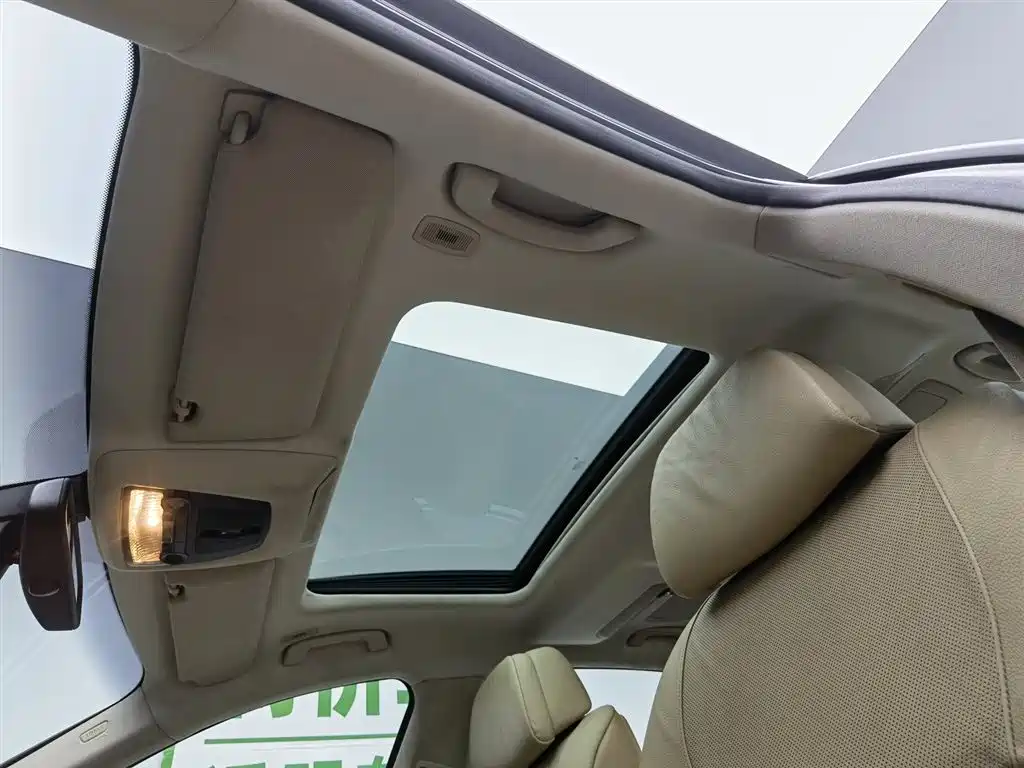 BMW 7 Series 2009 — фото 14