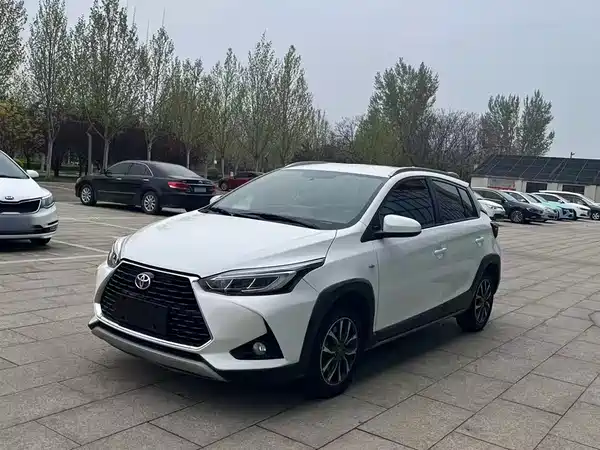 Toyota Yaris L 2021